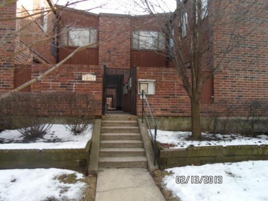 1801 W Touhy Ave Unit L