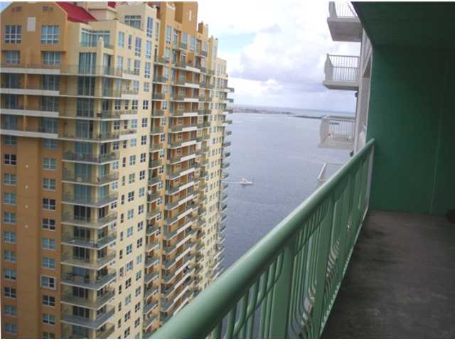 1200 BRICKELL BAY DR # 3506