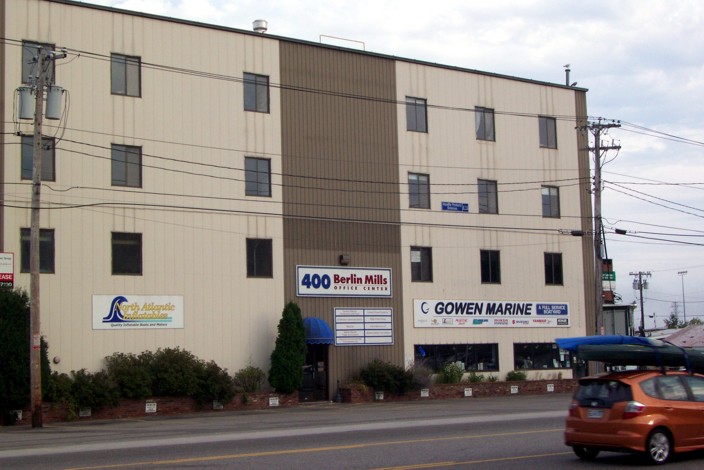 400 Commercial Street