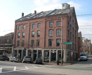 111 Commercial St