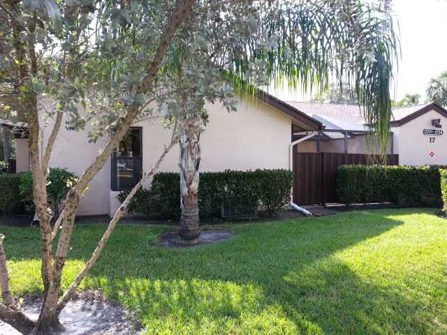 2723 Carambola Cir N