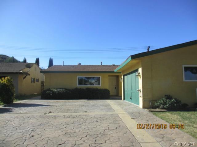 22718 Espuella Dr