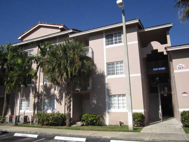 3241 Sabal Palm Mnr Apt 108