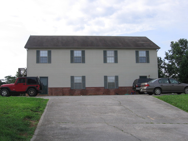 216 Rogers Ct