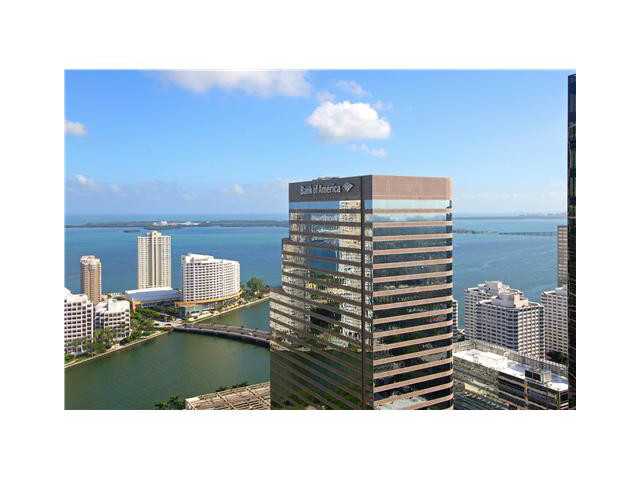 500 BRICKELL AV # 3404