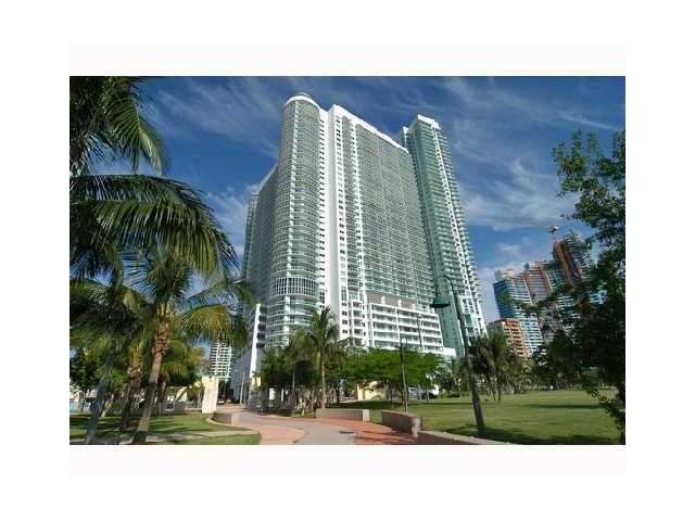 1800 N BAYSHORE DR # 3208