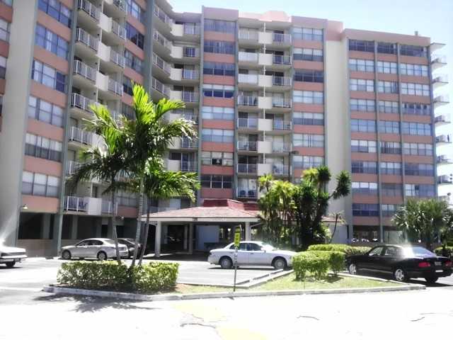 1200 NE MIAMI GARDENS DR # 218W