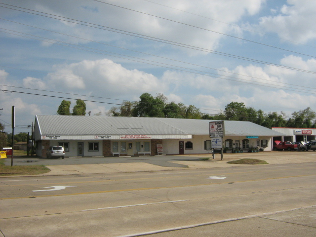 2258 - 2268 Benton Rd.