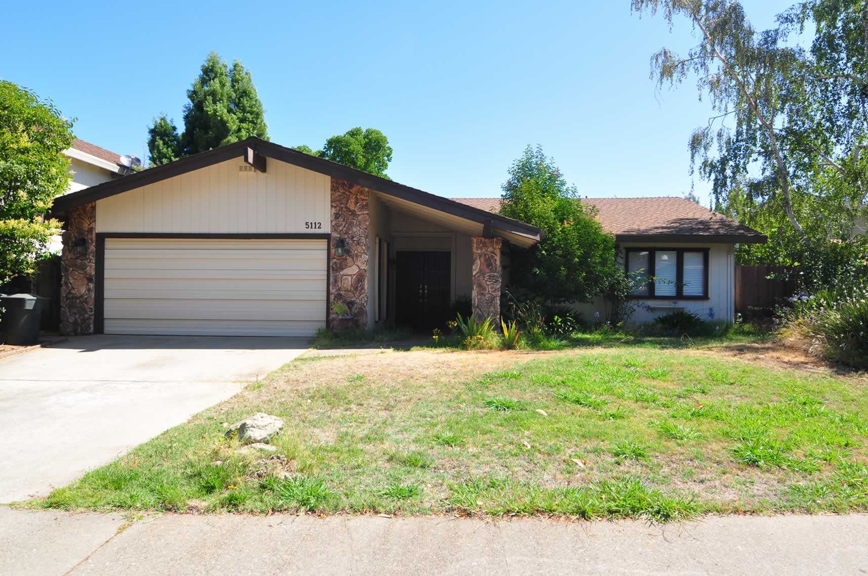 5112 Vista Del Oro Way