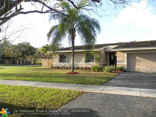 9441 E CALUSA CLUB DR