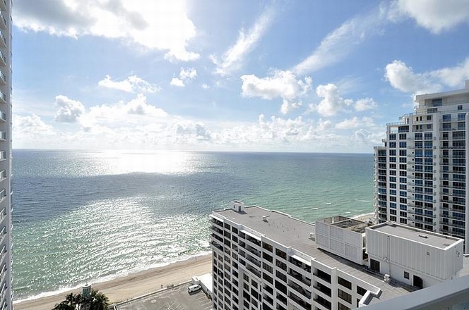 3101 S Ocean Dr # 2302