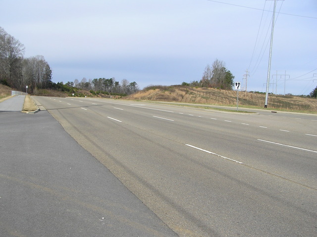 Veterans Blvd & Charlottes Court