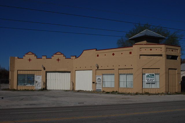 4318 E. Broadway Ave.