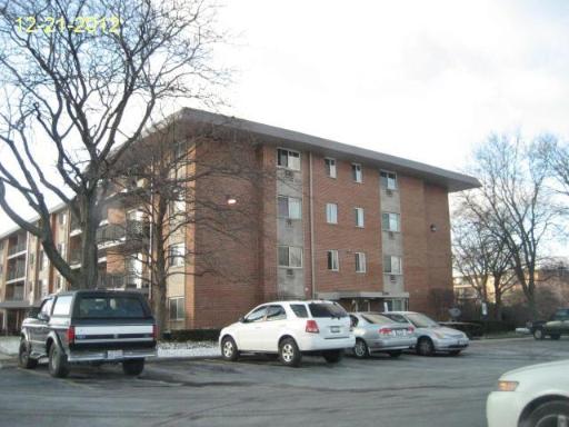 2234 S Goebbert Rd Apt 118