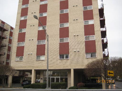 1021 Des Plaines Ave Apt 506