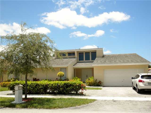 5724 SW 146 CT