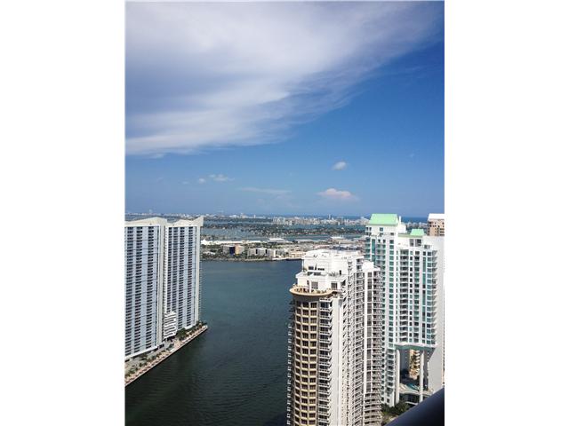 495 BRICKELL AV # 4706