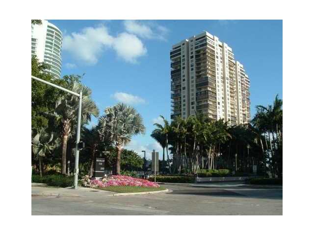 2333 BRICKELL AV # 306