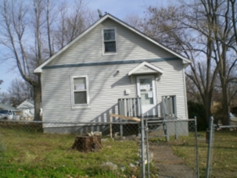 308 Lindsay Ave