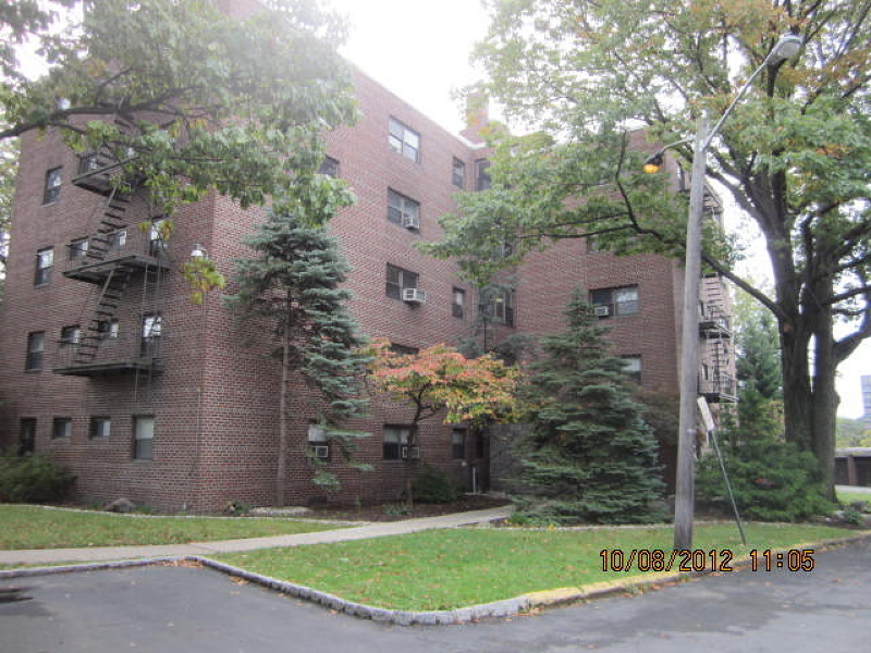 410 Park Pl Apt 5c