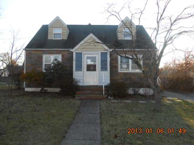 3 Riverdale Ave