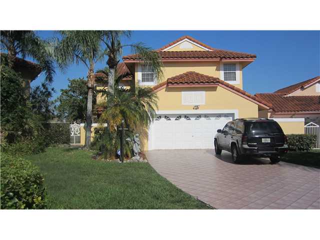 4775 NW 103 CT