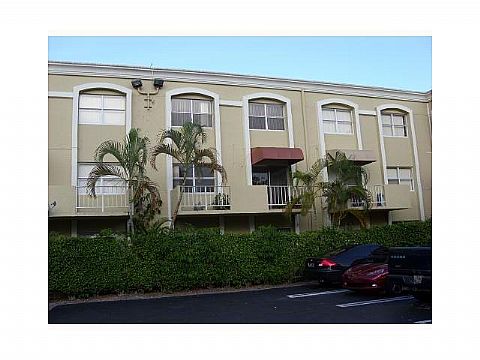 17901 Nw 68th Ave Apt R203