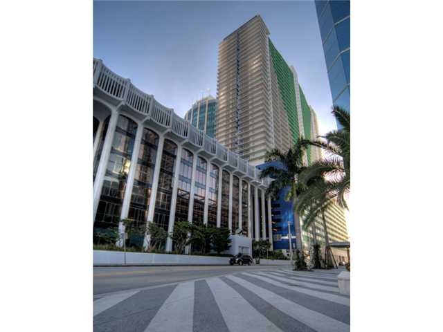 1200 BRICKELL BAY DR # 1507