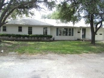 216 Bluebonnet Dr