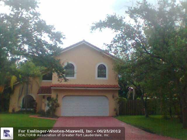 1010 NW 93RD AV