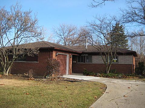 22516 Glenmoor Hts