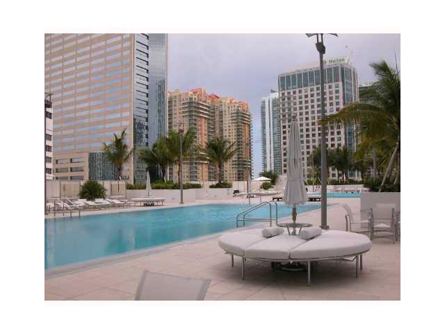 950 BRICKELL BAY DR # 1600