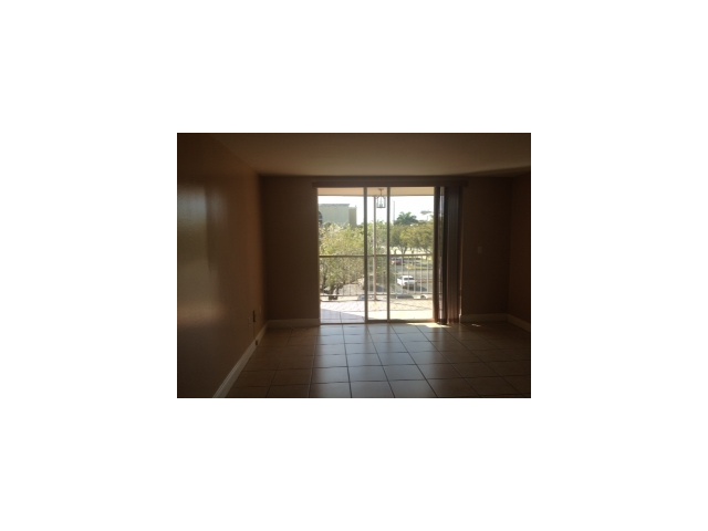 6950 MIAMI GARDENS DR # 2-308