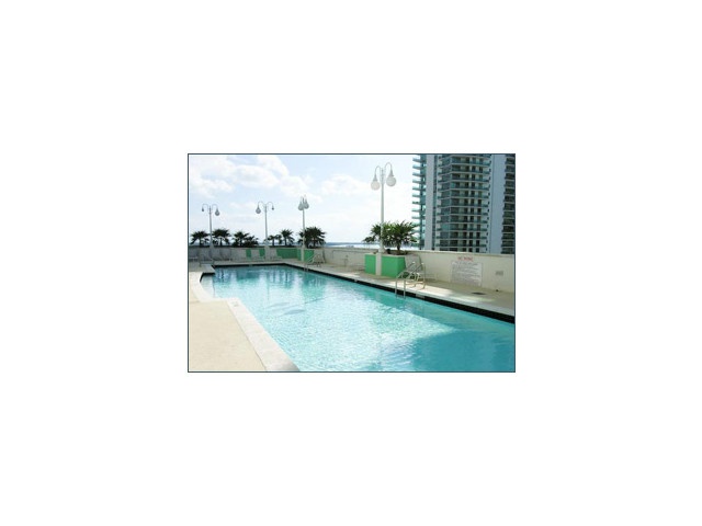 1200 BRICKELL BAY DR # 4102