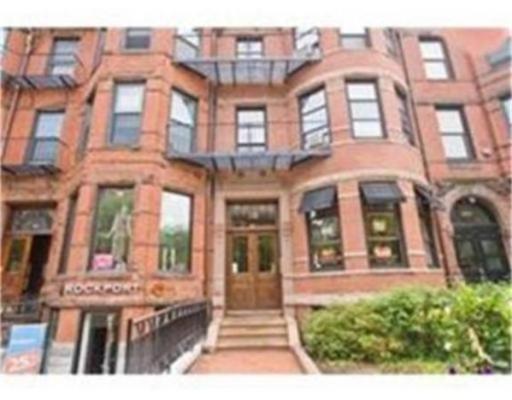 220 Newbury St #10