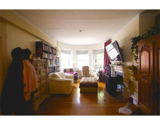 154 Newbury St #2AF