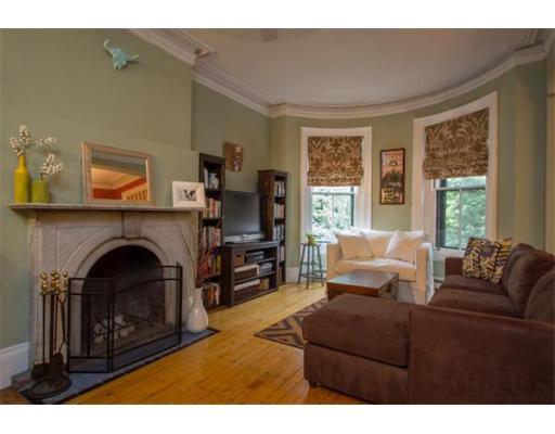 3 Wellington St #3