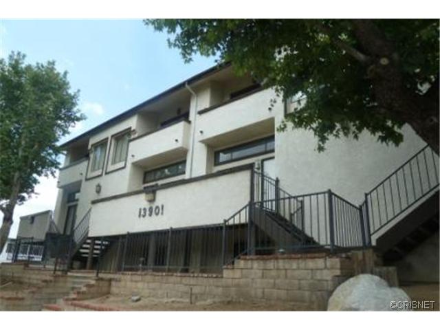 13901 Sayre St Unit 18