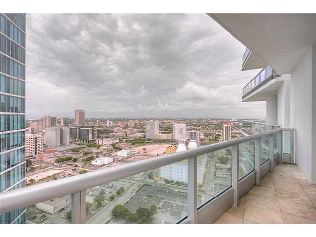 900 BISCAYNE BL # 3901