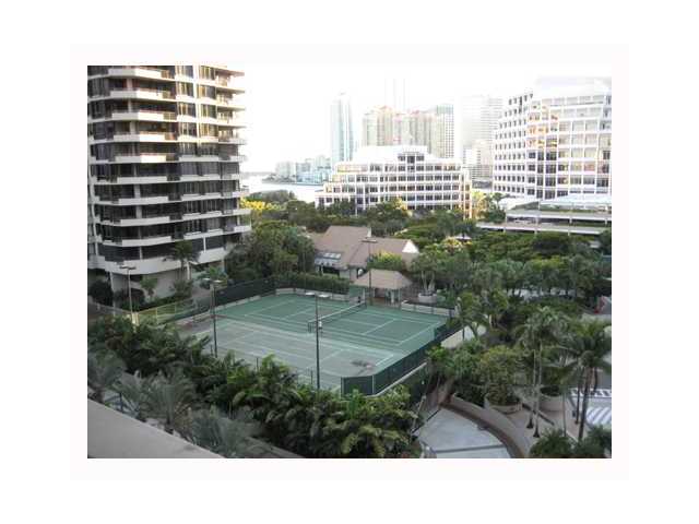 540 BRICKELL KEY DR # 913