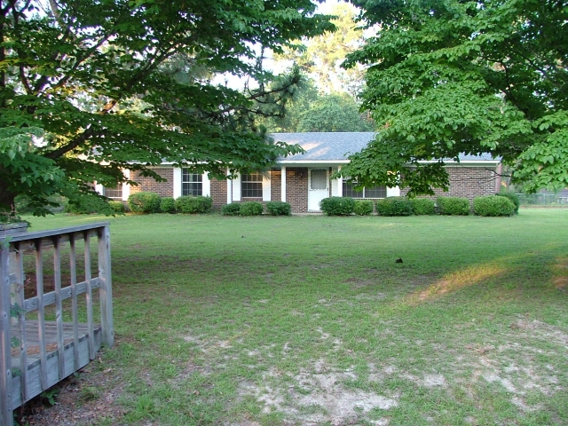 616 Live Oak Circle