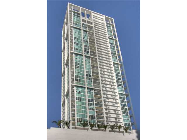 1040 BISCAYNE BLVD BL # 3905