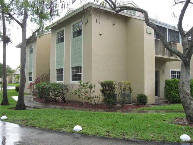 671 Cypress Lake Blvd Apt B21