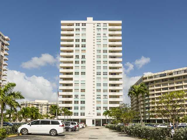 1833 S OCEAN DR # 506