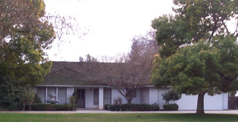 9121 E Sierra Ave