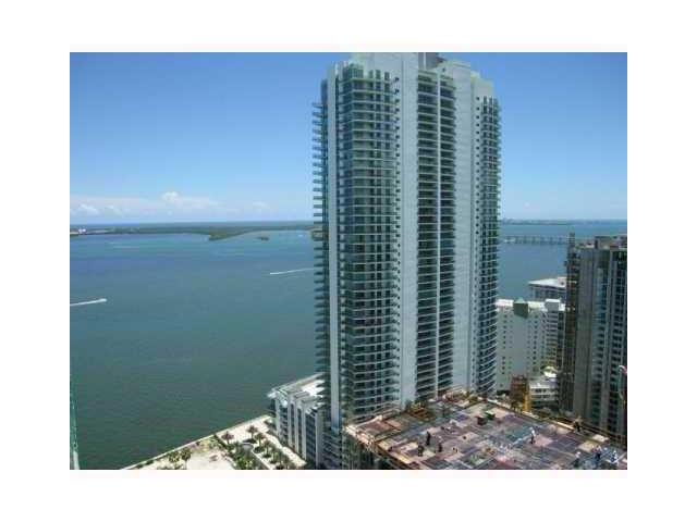 1200 BRICKELL BAY DR # 2212