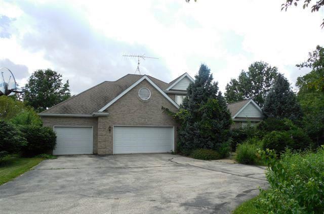 45 Glen Abbey Dr