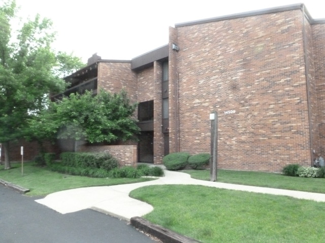 14509 Sussex Ct Apt M2