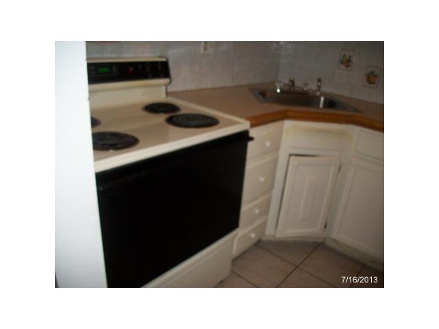 6831 W 14 CT # 306