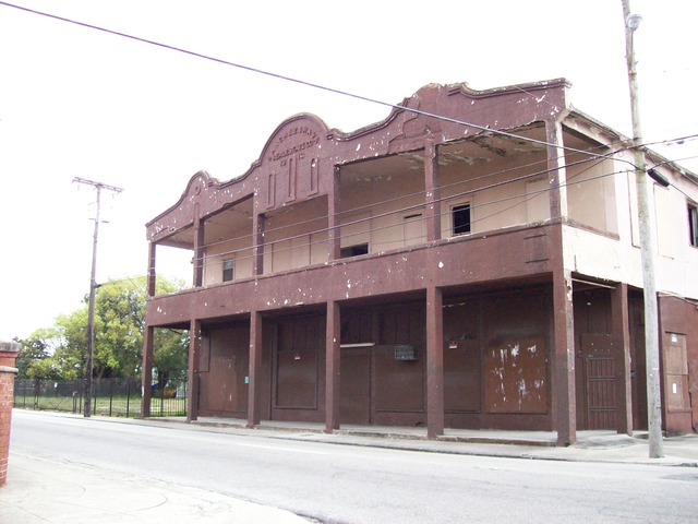 1601 East Columbus